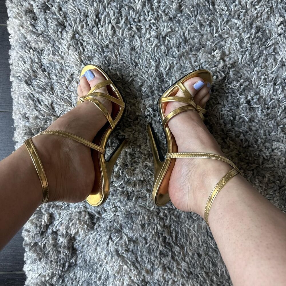 DEVIOUS Women's Gold High Heels
